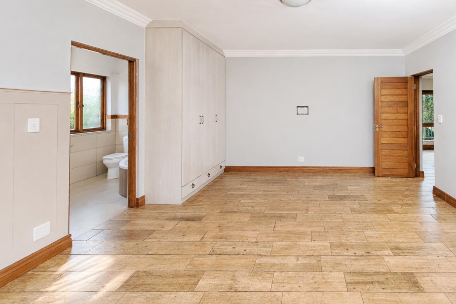 5 Bedroom Property for Sale in Xanadu Eco Park North West